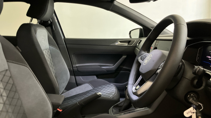 Volkswagen Polo 1.0 TSI 115 R-Line 5dr DSG Petrol Hatchback - Image 15